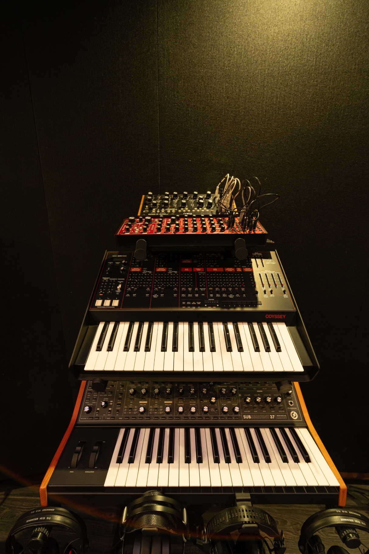 Analog synthesizers